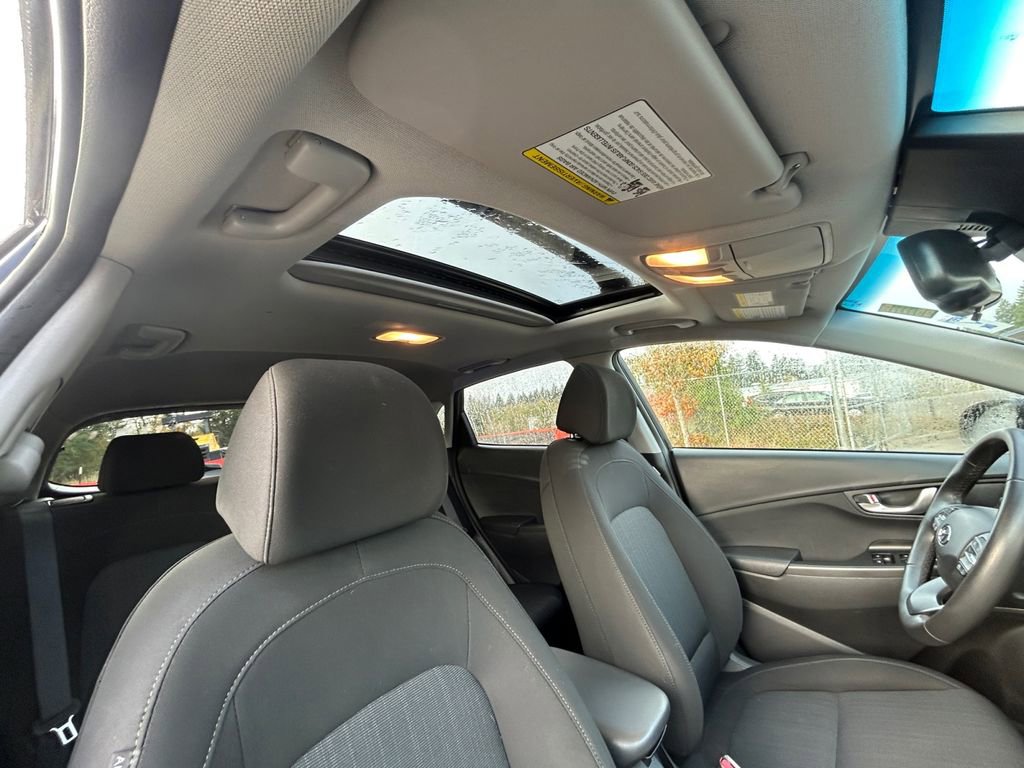Used 2022 Hyundai Kona SEL w/ Convenience Package image 28