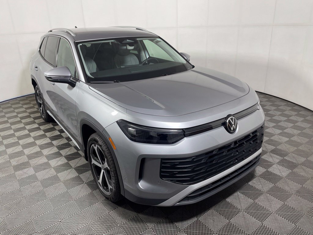 New 2026 Volkswagen Tiguan SE
