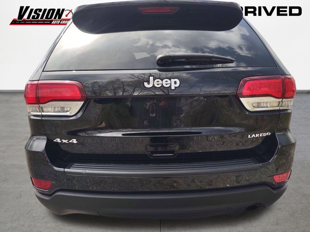 Used 2021 Jeep Grand Cherokee Laredo AWD/4WD image 4