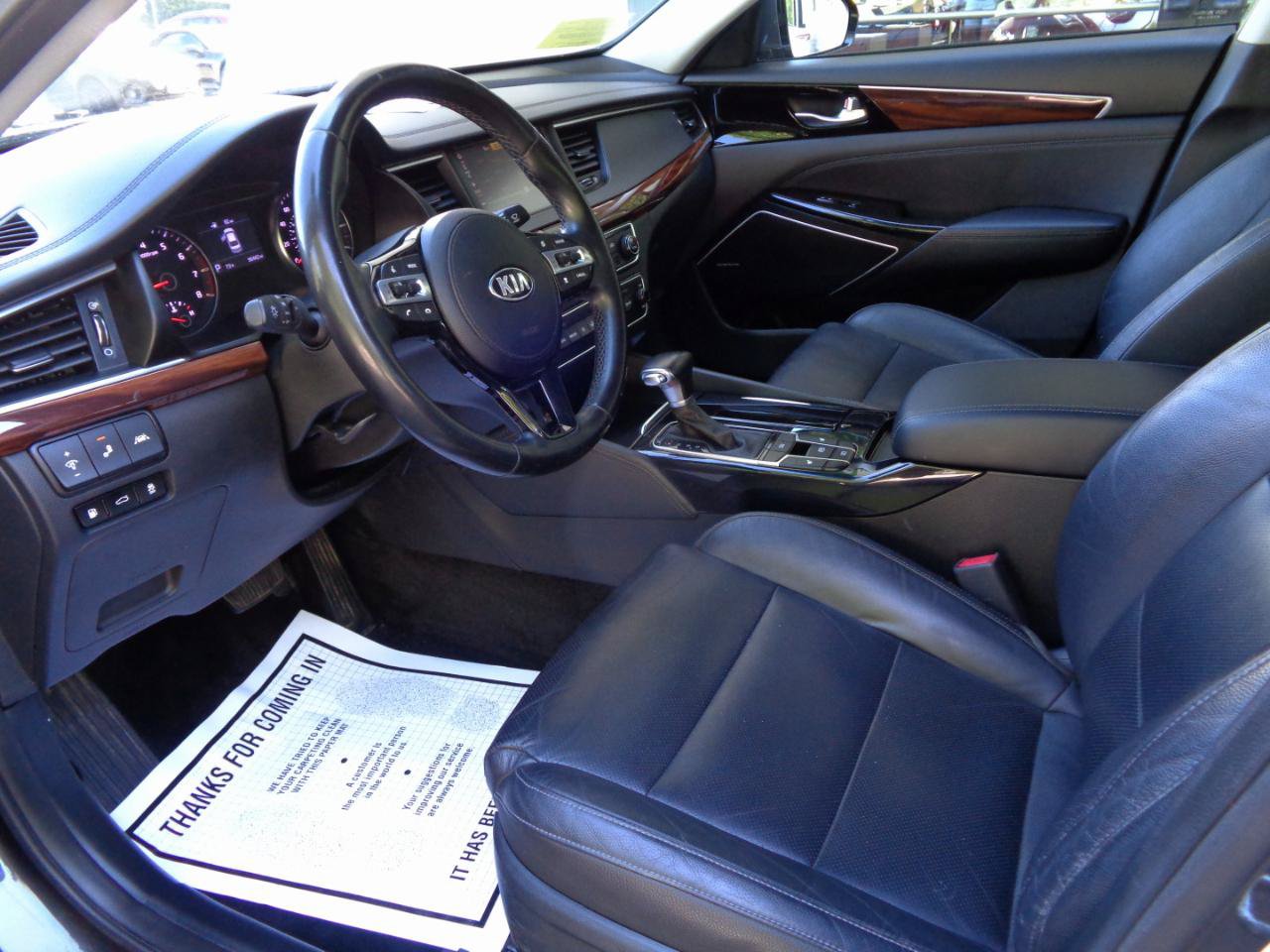 Used 2019 Kia Cadenza Technology FWD image 10