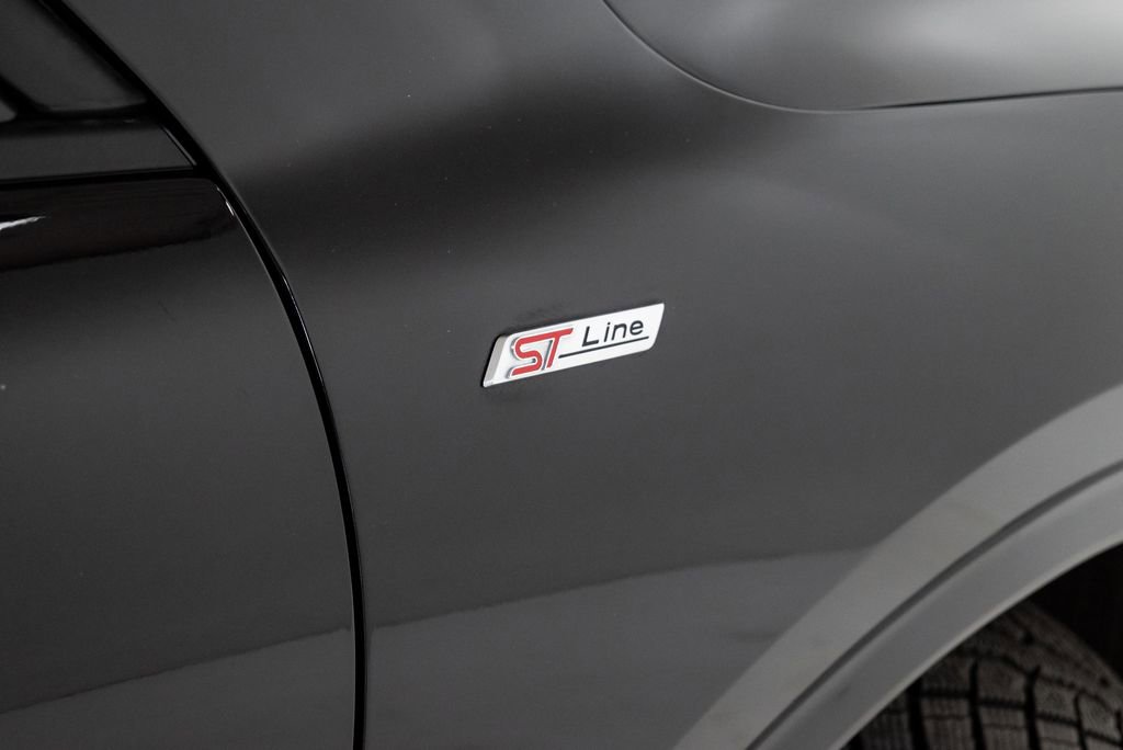 Used 2023 Ford Escape ST-Line Select w/ Tech Pack #2 AWD/4WD image 6