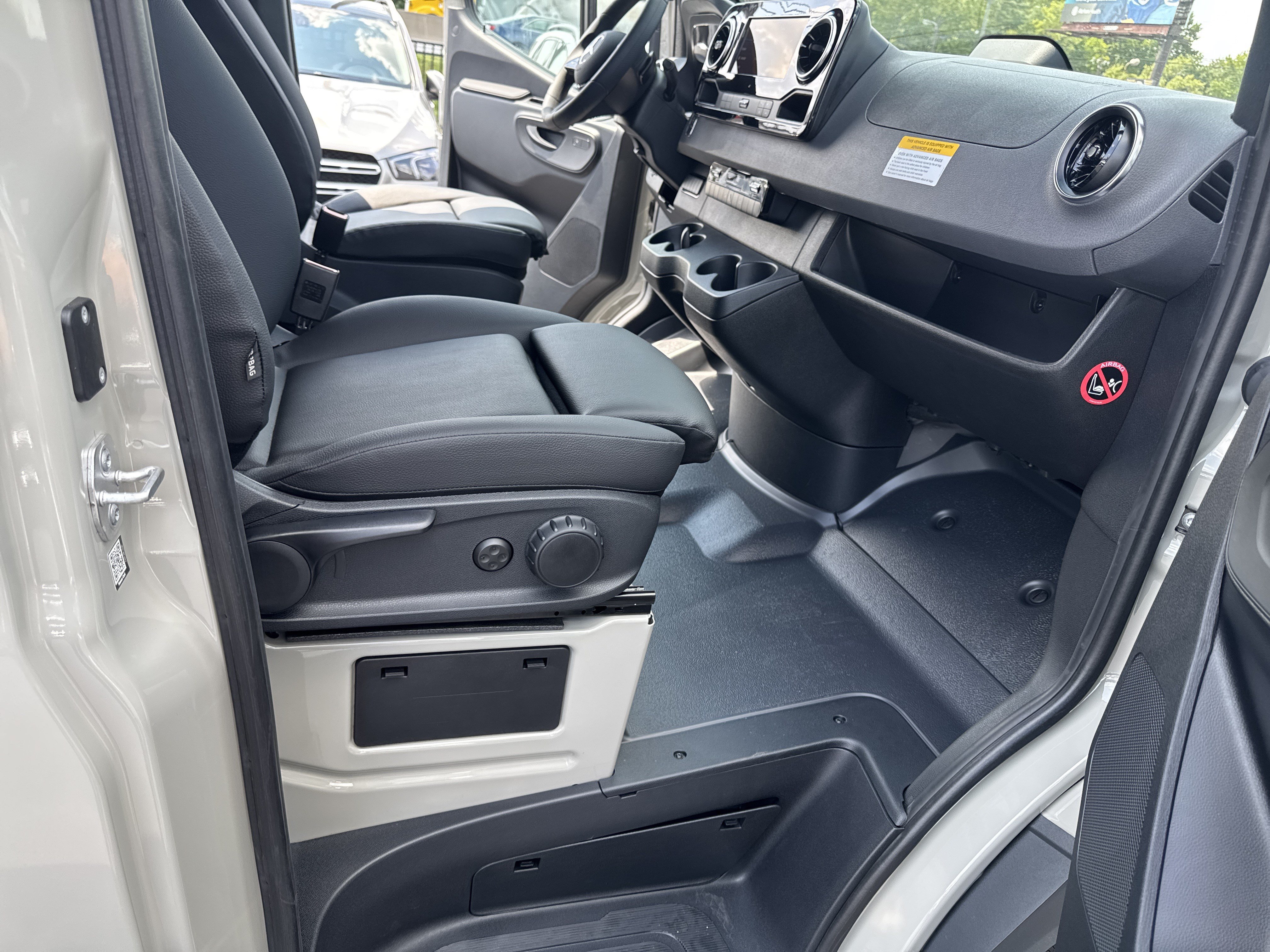 New 2026 Mercedes-Benz Sprinter 2500 image 21