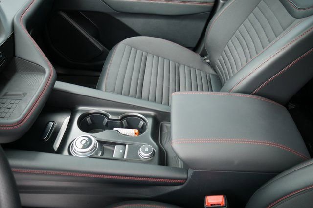 Used 2025 Ford Explorer ST-Line w/ Premium Package image 24