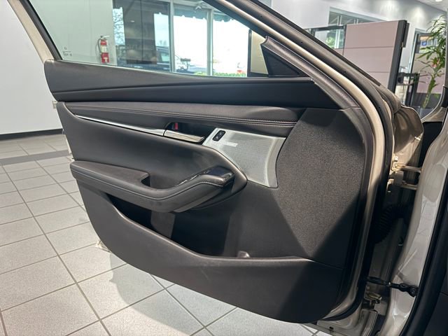 Used 2022 MAZDA MAZDA3 s image 26