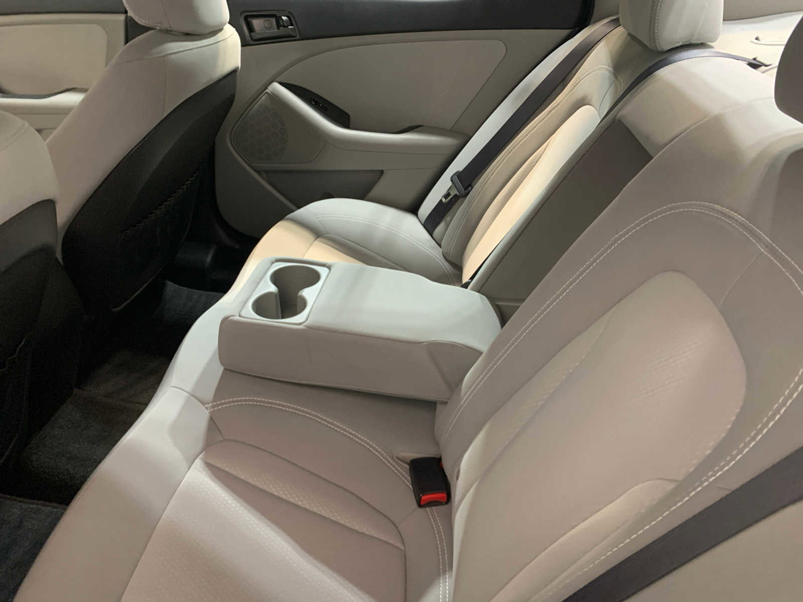 Used 2011 Kia Optima LX image 5