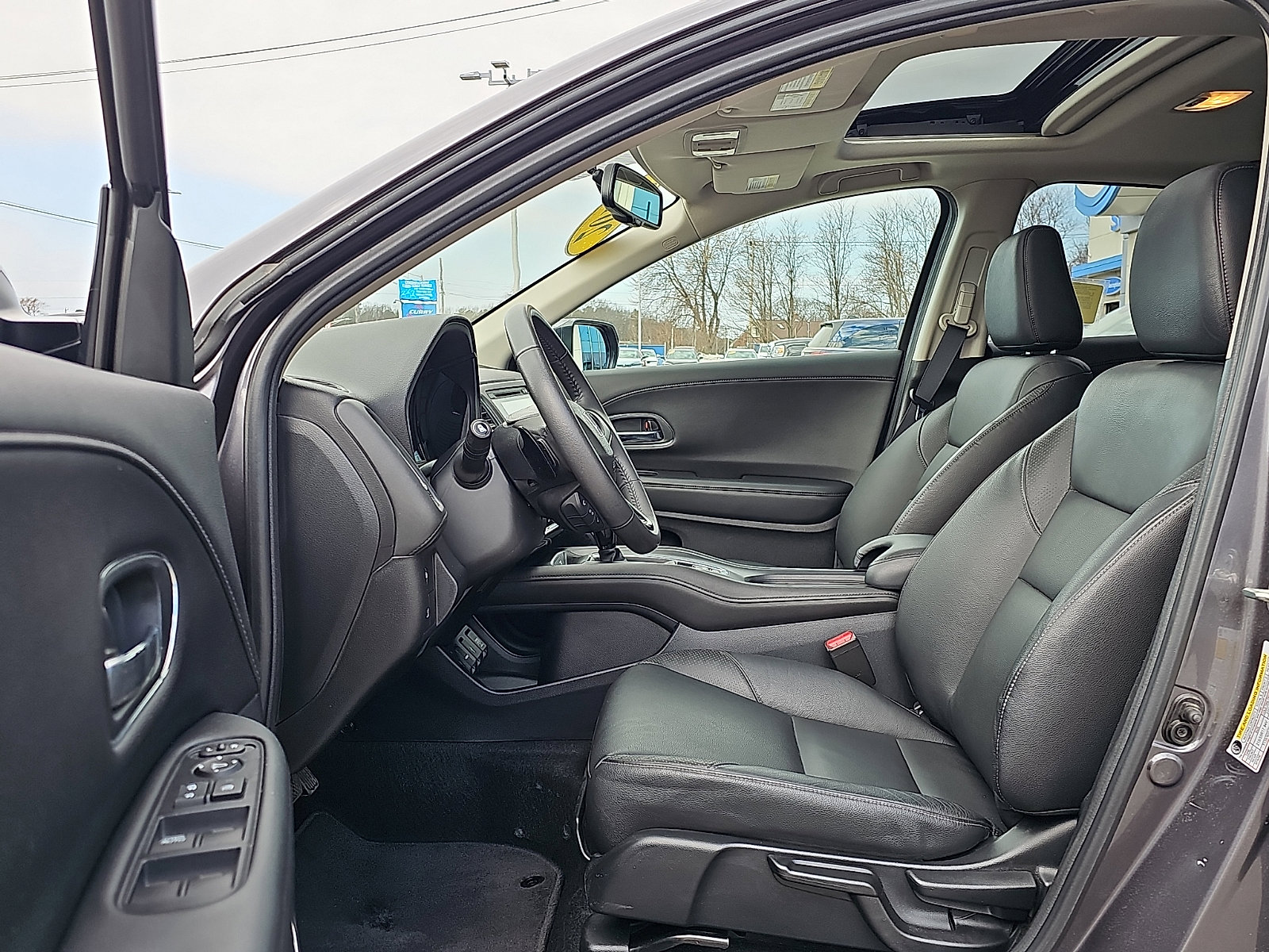 Used 2018 Honda HR-V EX-L image 13