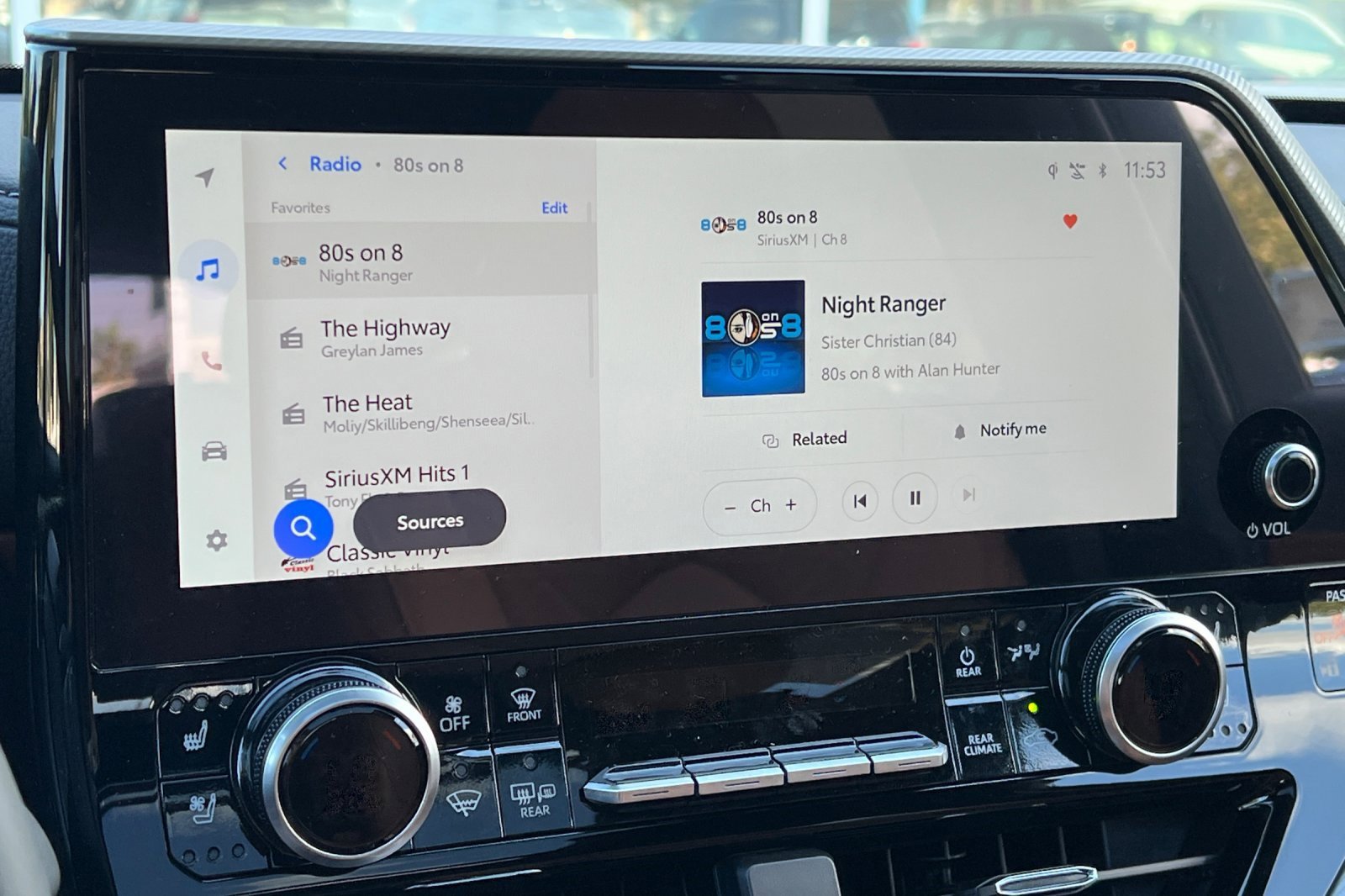 New 2025 Toyota Highlander Platinum image 21