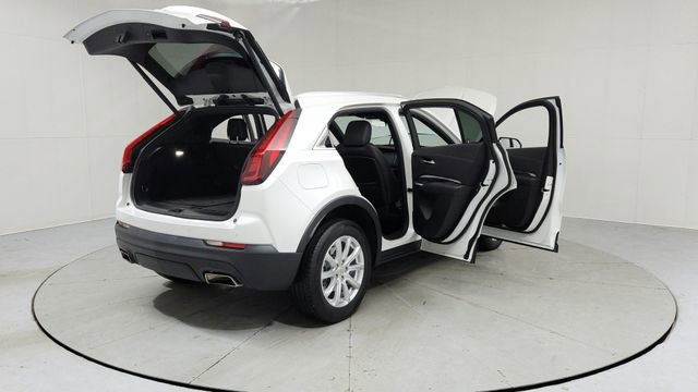 Certified 2023 Cadillac XT4 Luxury w/ Cold Weather Package image 10