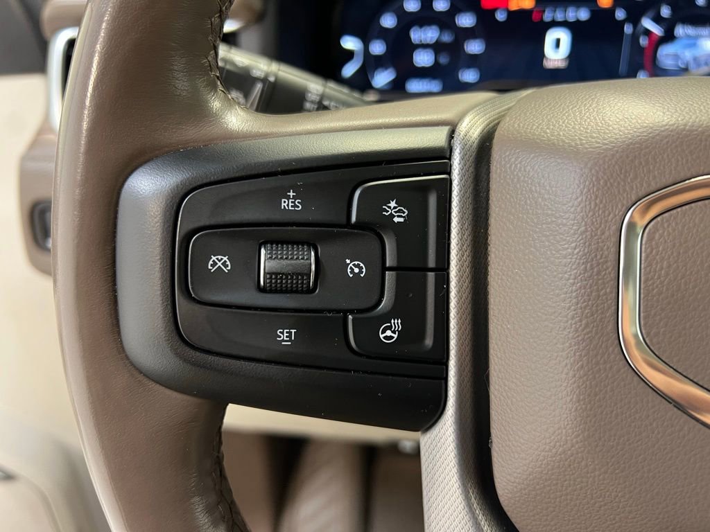 Used 2022 GMC Yukon XL Denali image 18