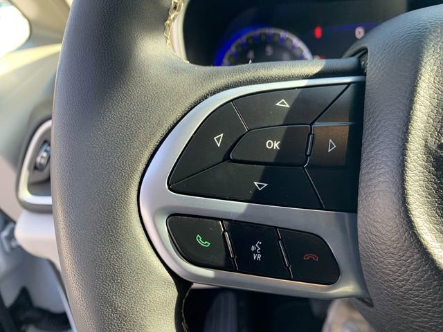 Used 2024 Chrysler Pacifica Touring-L image 29