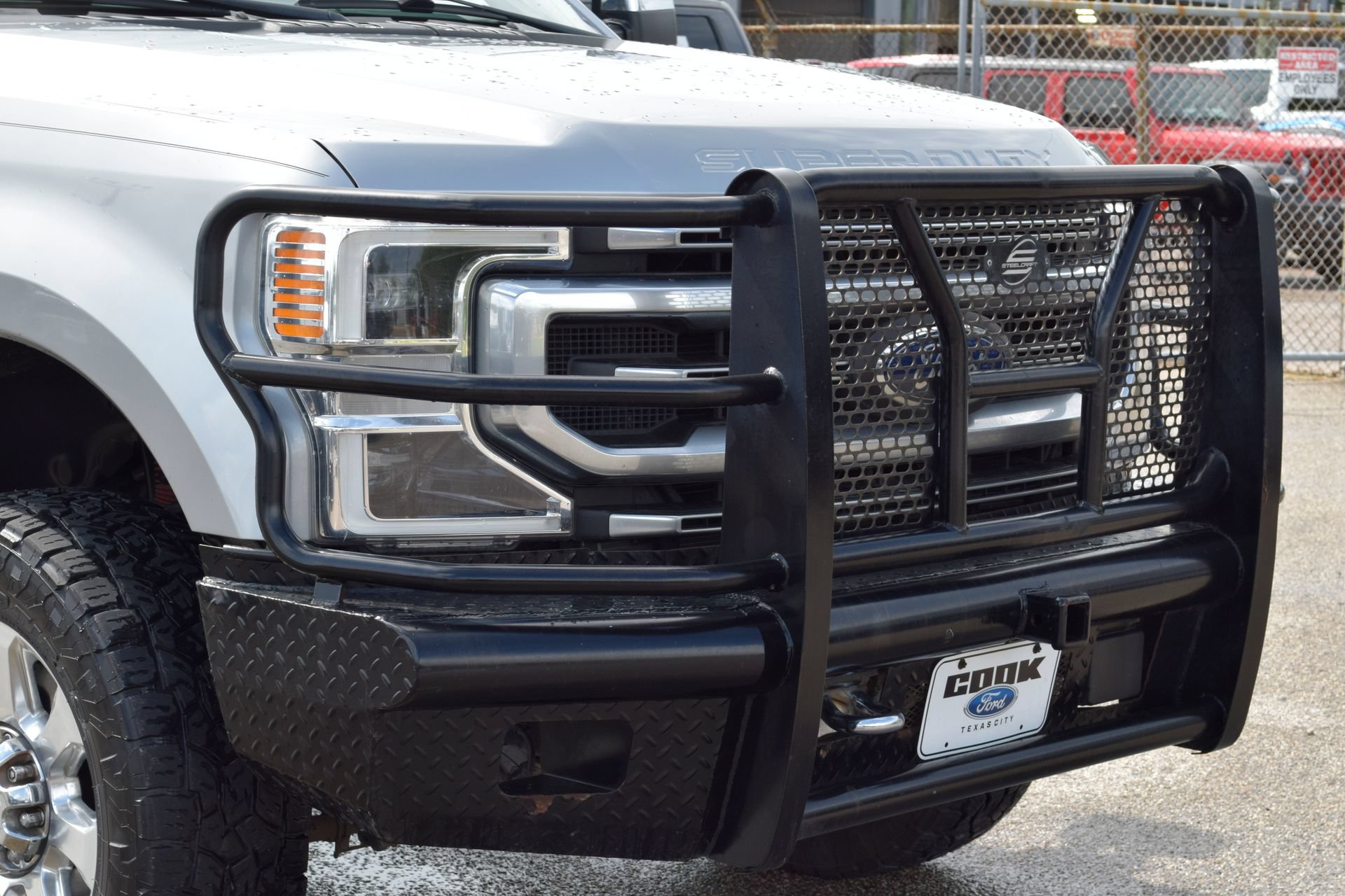 Used 2020 Ford F250 Platinum w/ FX4 Off-Road Package AWD/4WD image 25