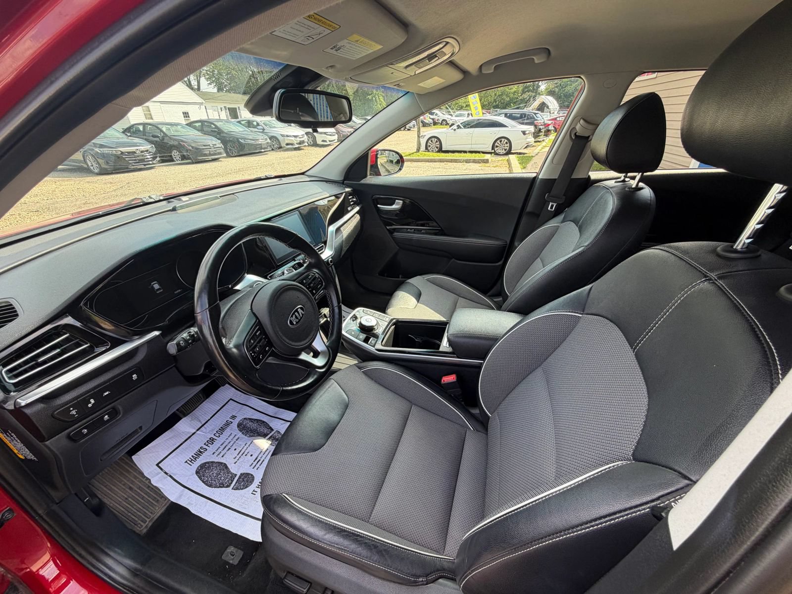 Used 2020 Kia Niro EX w/ Cold Weather Package FWD image 19