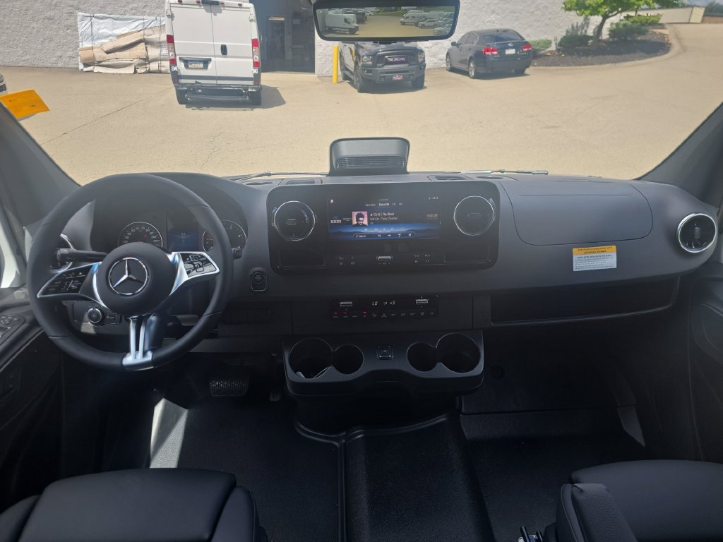 New 2026 Mercedes-Benz Sprinter 2500 image 12