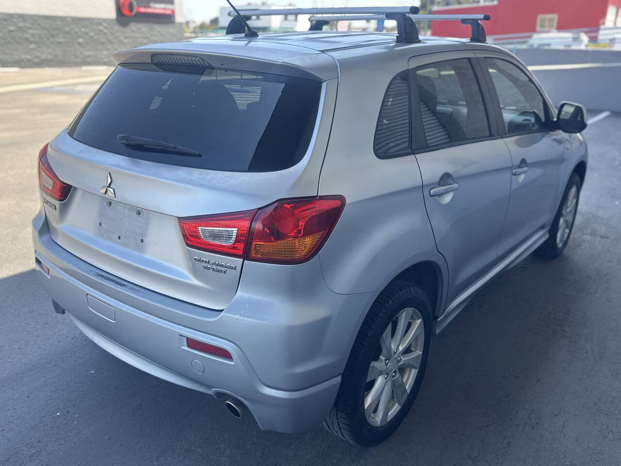 Used 2012 Mitsubishi Outlander Sport SE AWD/4WD image 3