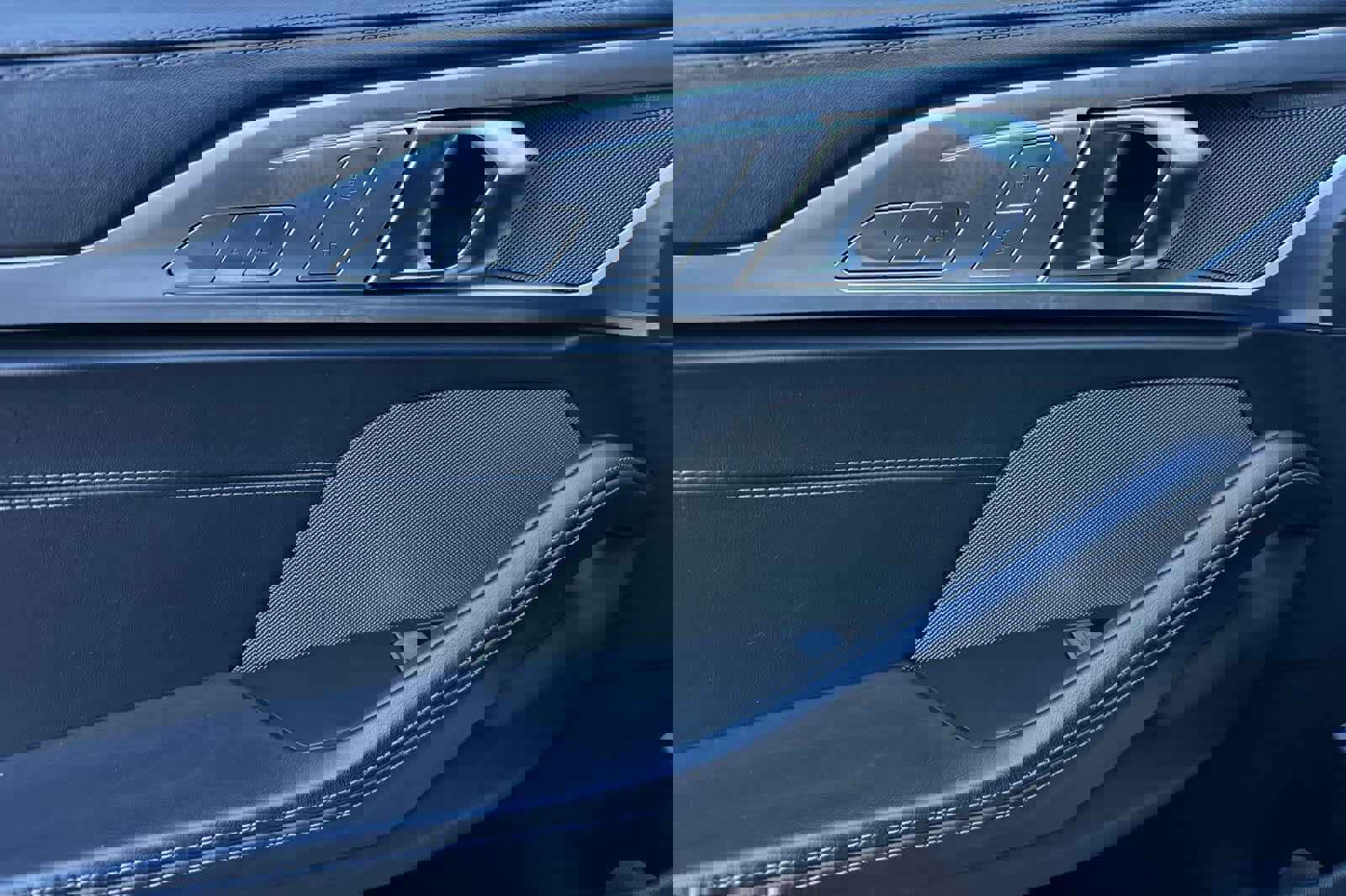 Used 2023 BMW M850i xDrive Coupe w/ Driving Assistance Package image 12