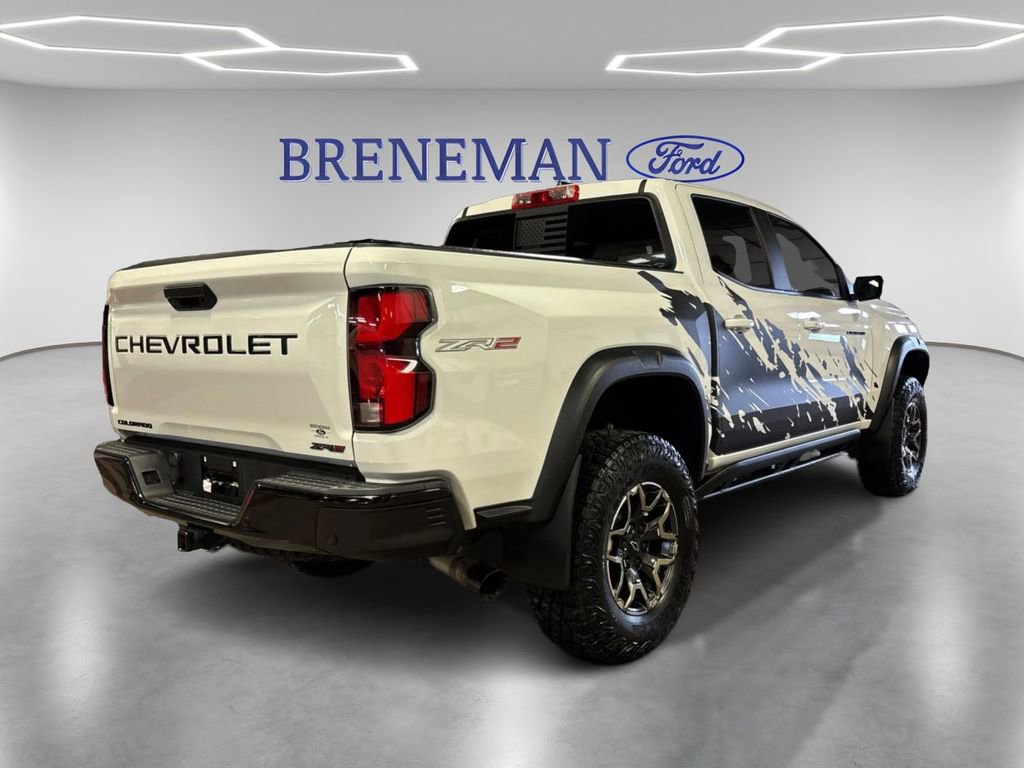 Used 2024 Chevrolet Colorado ZR2 w/ ZR2 Convenience Package III image 5
