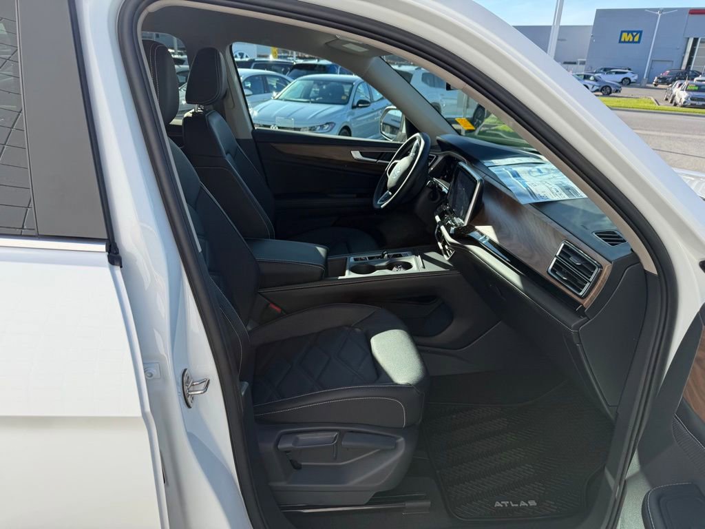 New 2026 Volkswagen Atlas SE image 18