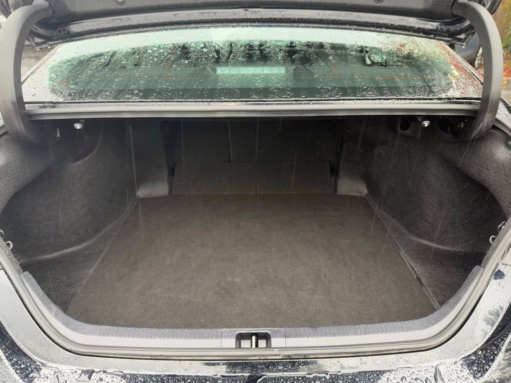 Used 2024 Toyota Camry SE image 15