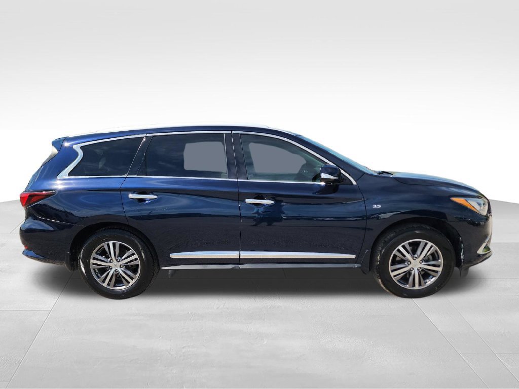 Used 2020 INFINITI QX60 Luxe w/ Essential Package FWD image 8