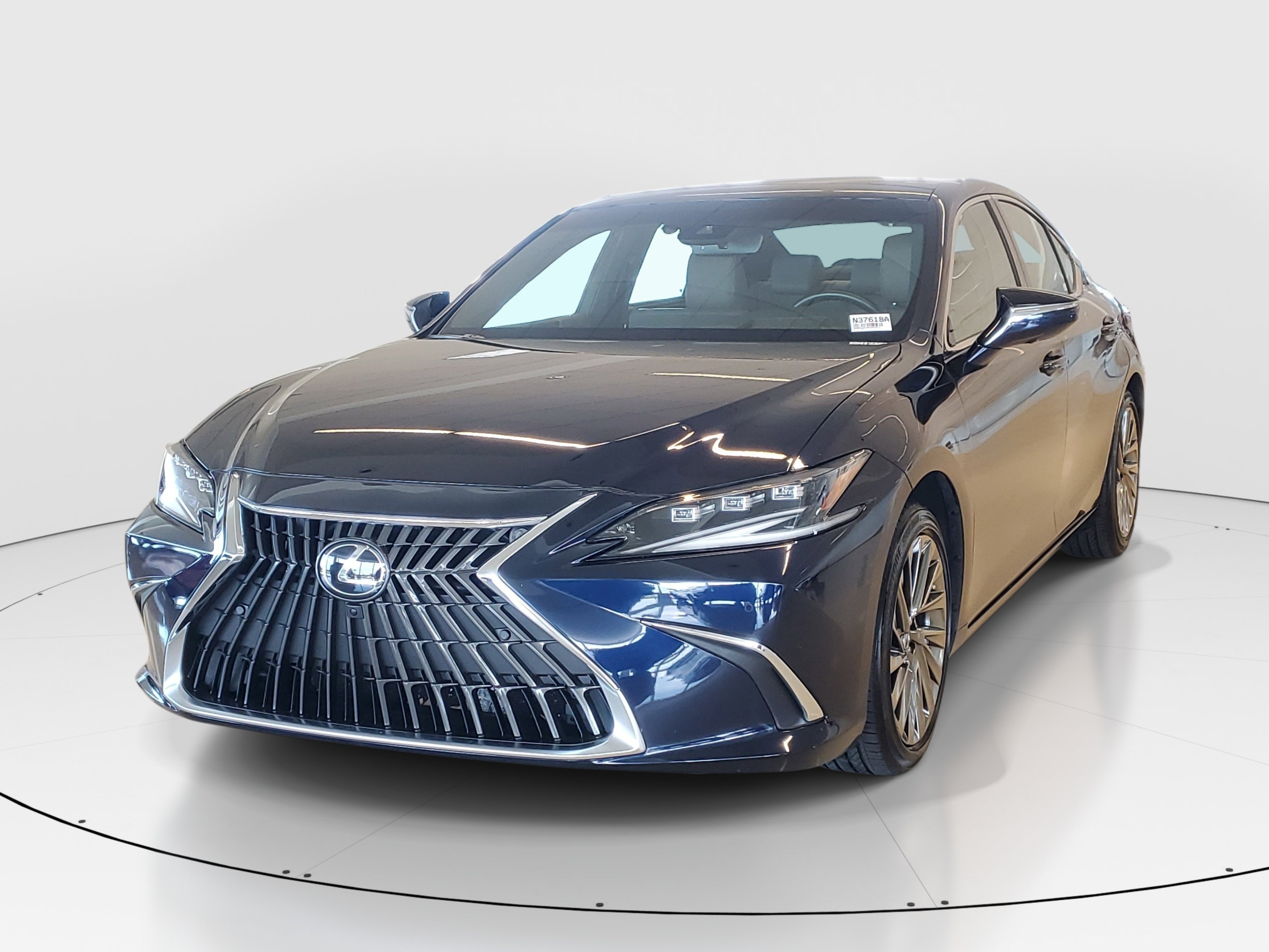 Used 2025 Lexus ES 350 Ultra Luxury w/ Accessory Package (Z2) FWD image 5