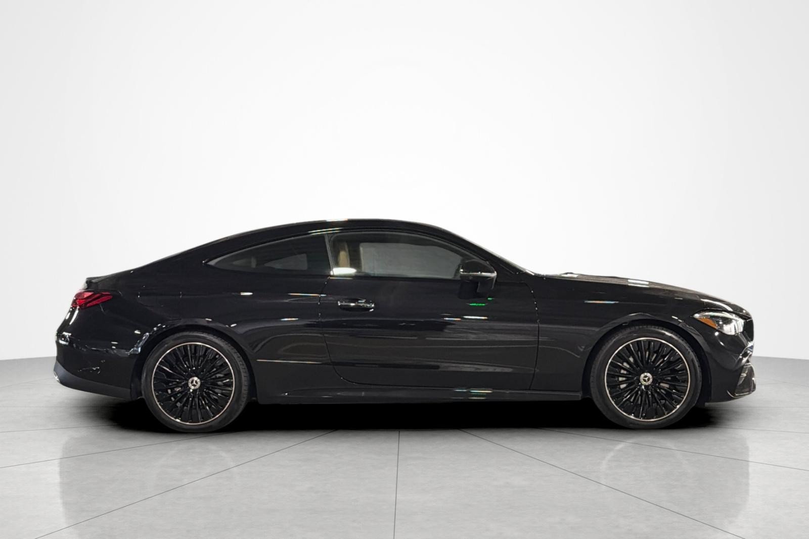 New 2026 Mercedes-Benz CLE 300 4MATIC Coupe image 6