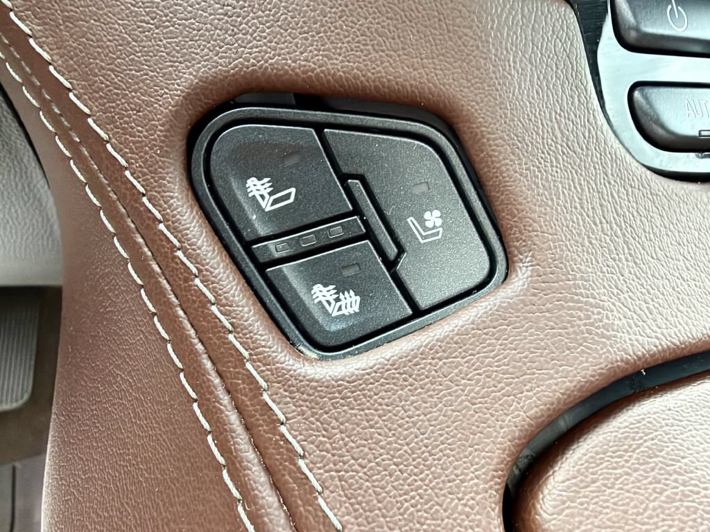 Used 2018 Chevrolet Tahoe Premier AWD/4WD image 21