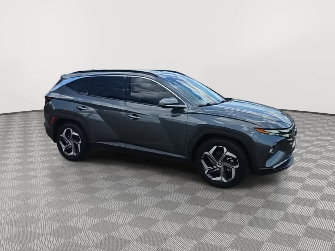 Used 2023 Hyundai Tucson Limited FWD image 2