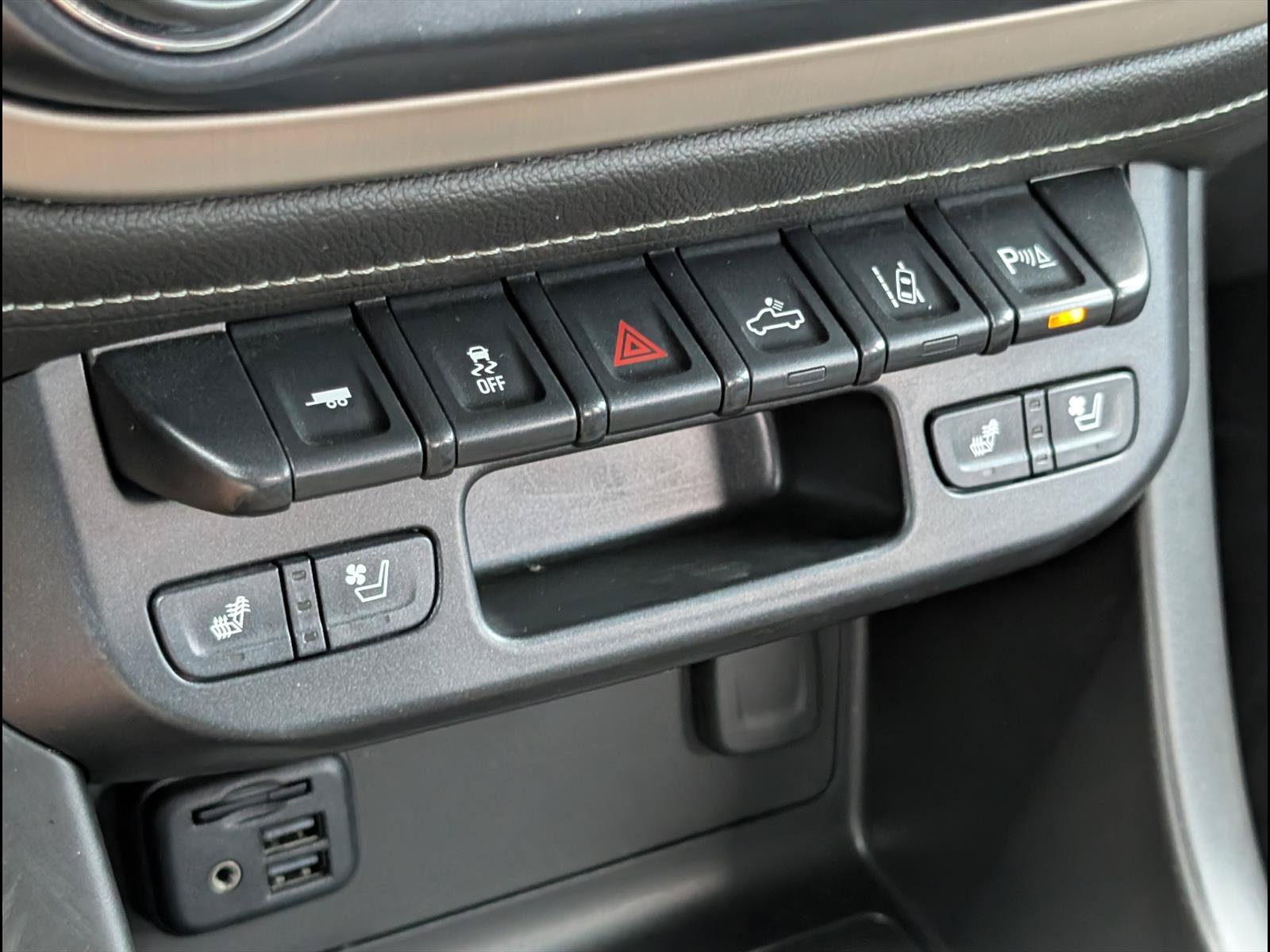 Used 2019 GMC Canyon Denali AWD/4WD image 12