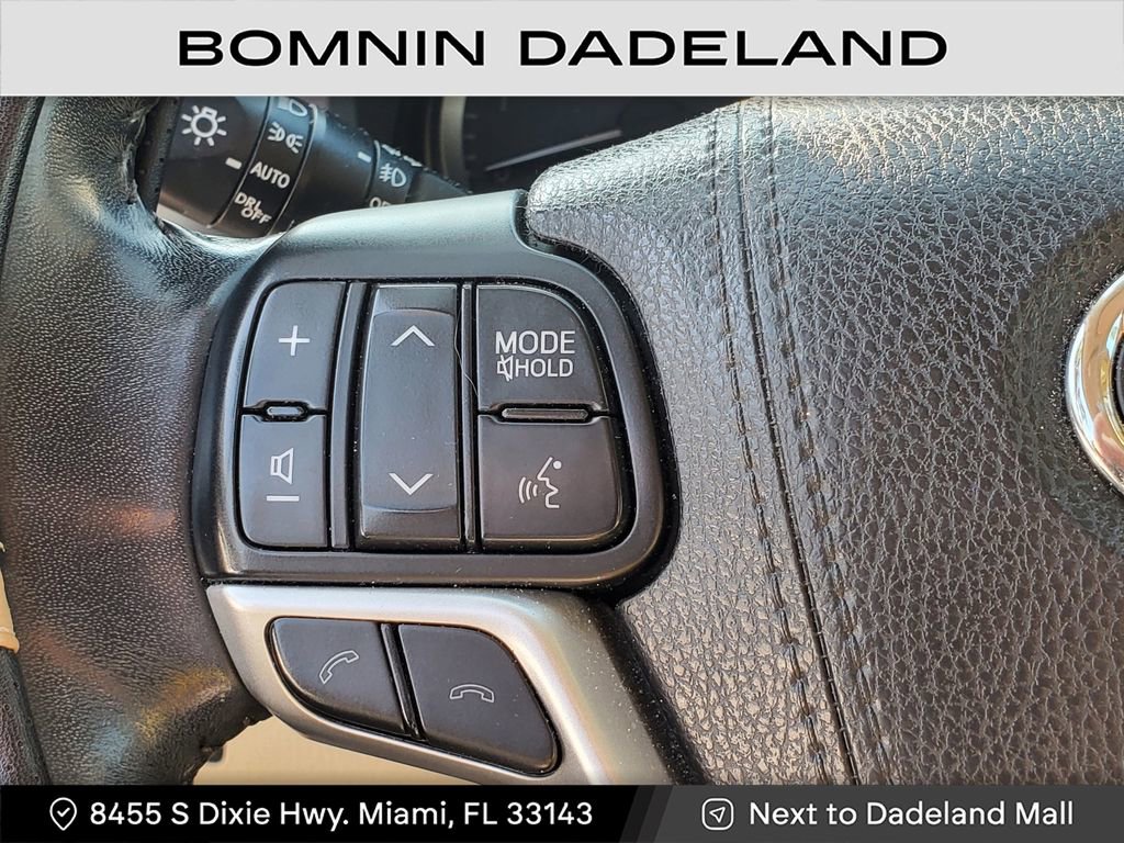 Used 2018 Toyota Highlander Plus image 18