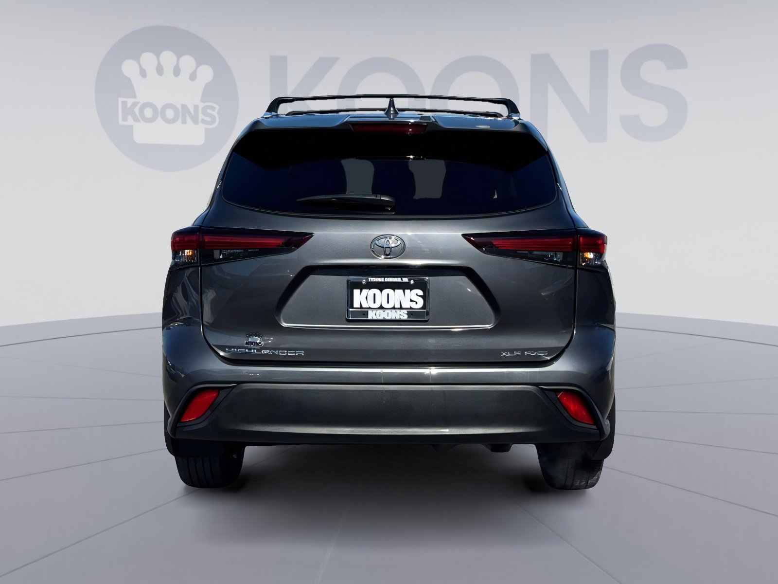 Used 2024 Toyota Highlander XLE image 5