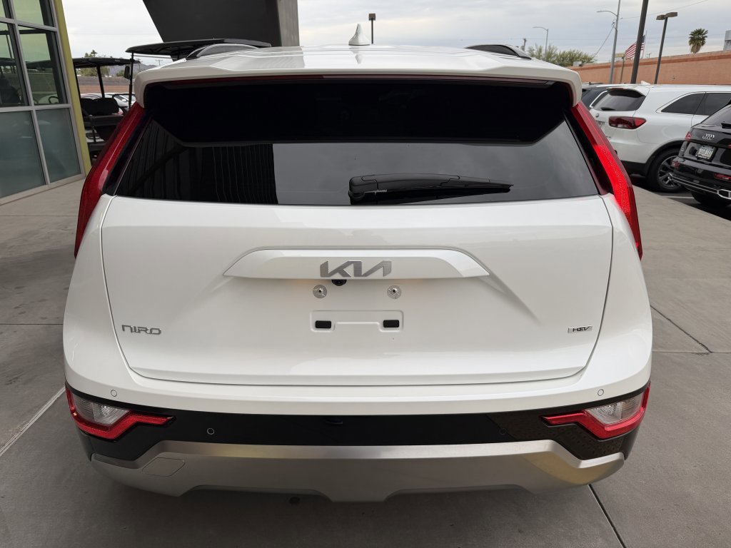 Used 2023 Kia Niro EX Touring image 13