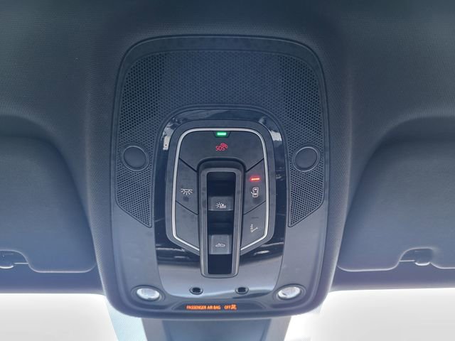 Used 2019 Audi Q8 Prestige AWD/4WD image 20