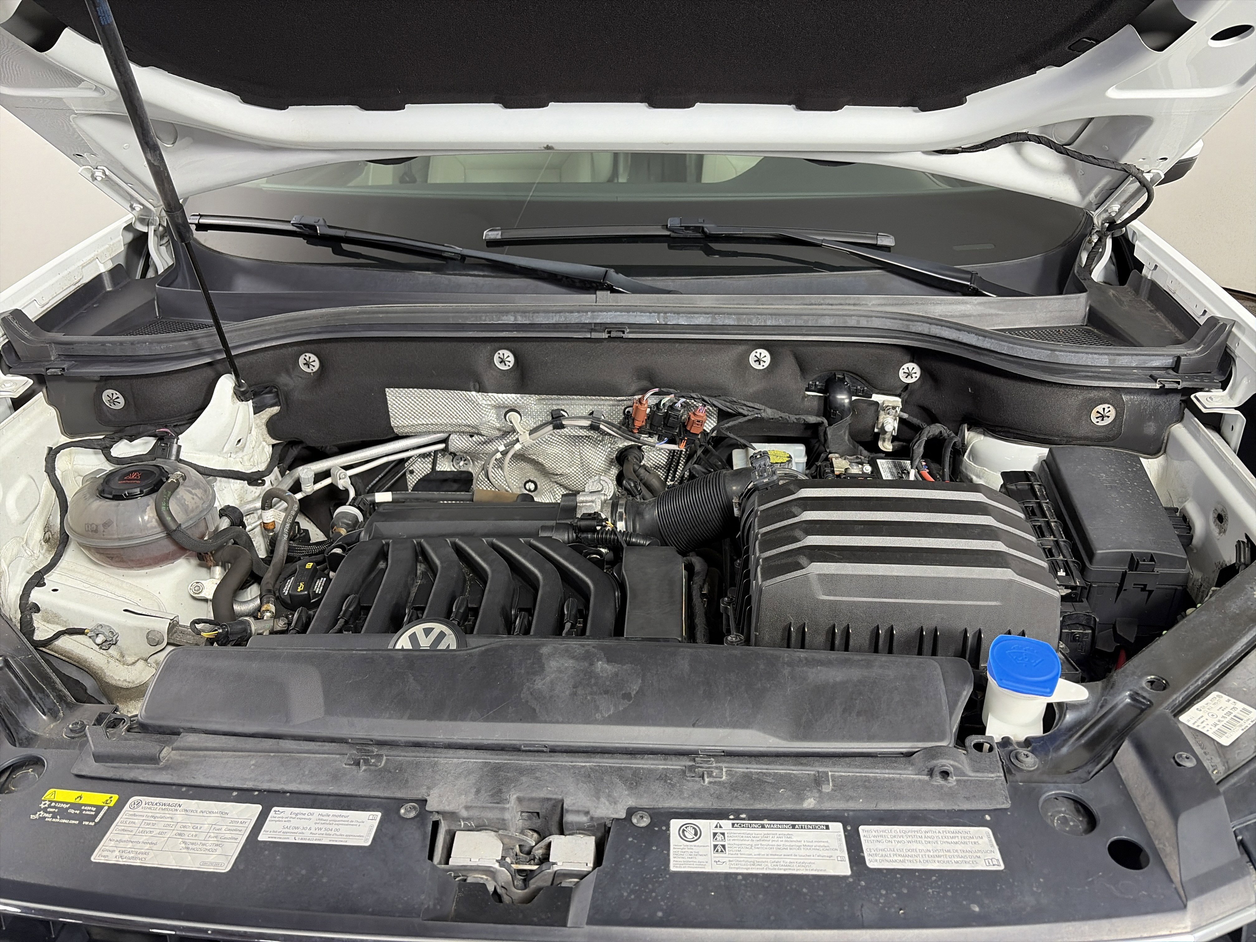 Used 2019 Volkswagen Atlas SEL R-Line image 47