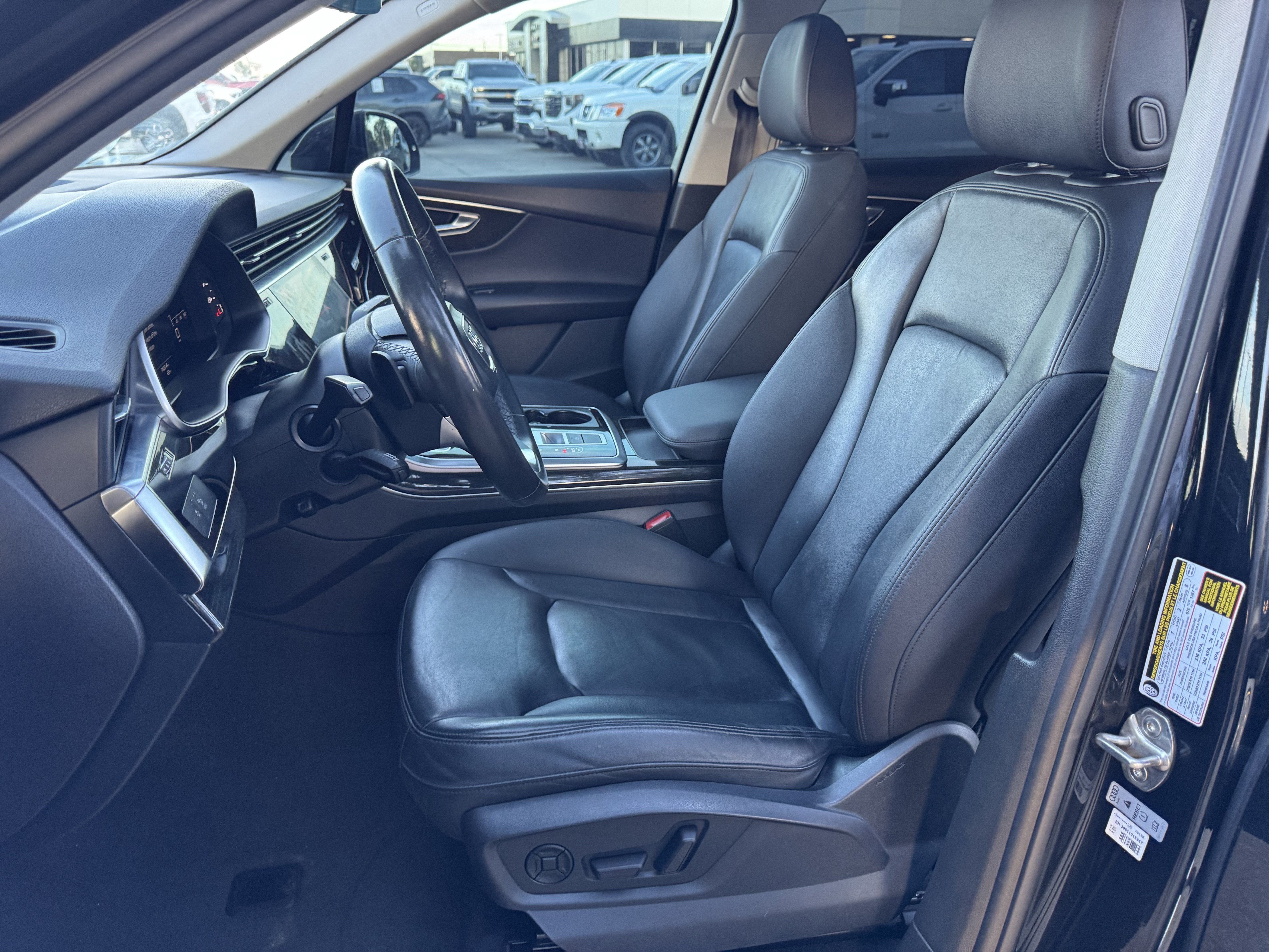 Used 2022 Audi Q7 2.0T Premium w/ Convenience Package AWD/4WD image 23
