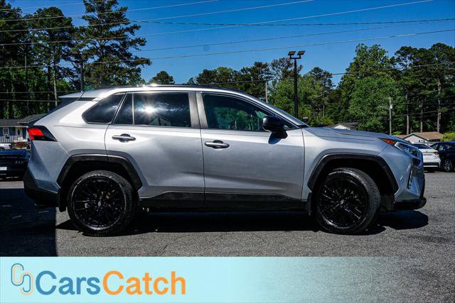 Used 2019 Toyota RAV4 LE w/ All Weather Liner Package AWD/4WD image 2