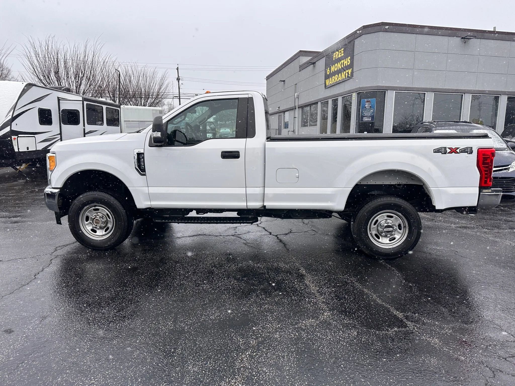 Used 2017 Ford F250 XL w/ Power Equipment Group image 9