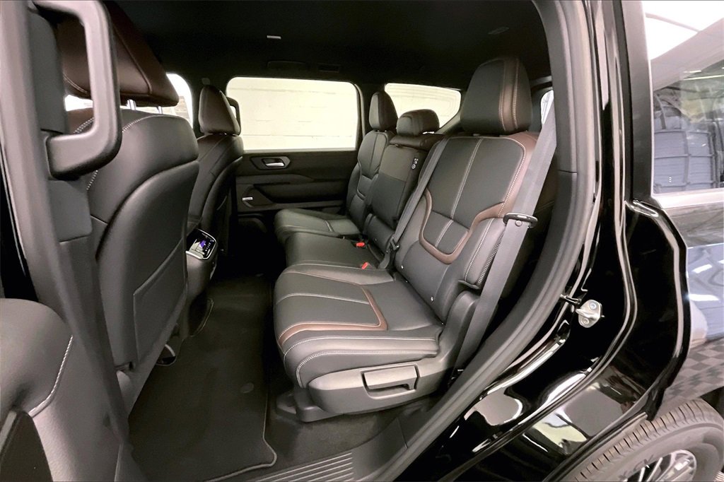 New 2026 Nissan Armada SL image 10