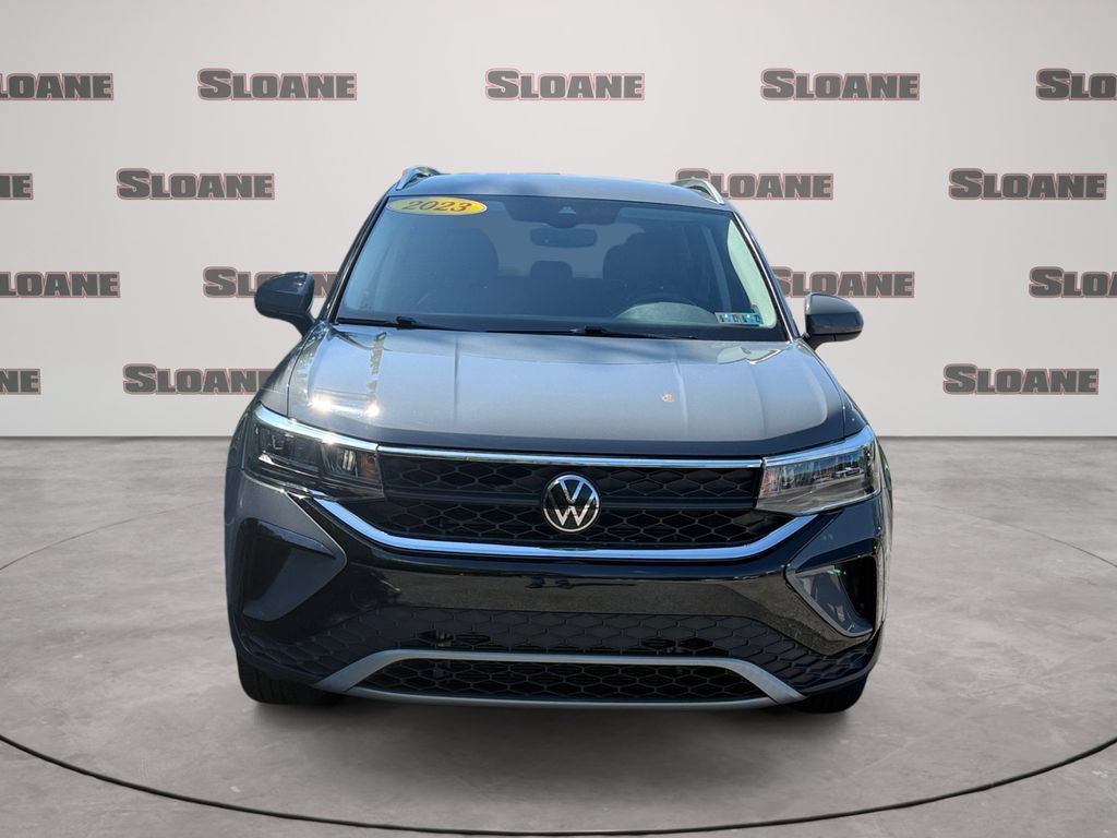 Used 2023 Volkswagen Taos SE w/ Black Wheel Package FWD image 8