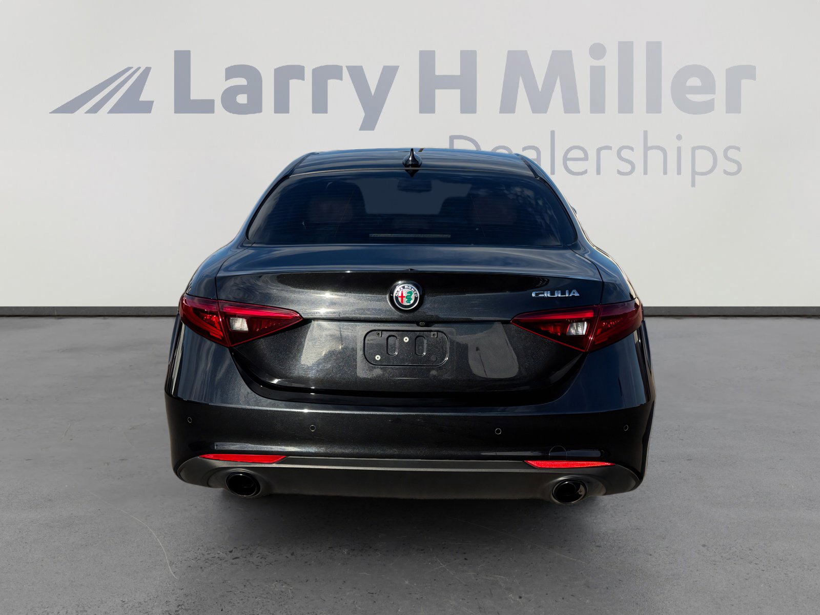 Used 2022 Alfa Romeo Giulia Ti image 4