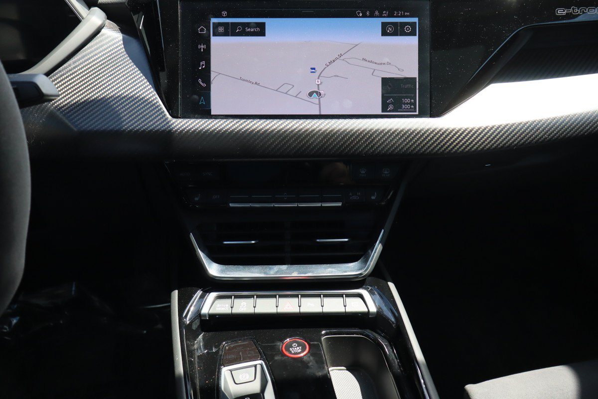 Used 2022 Audi e-tron GT Premium Plus AWD/4WD image 12