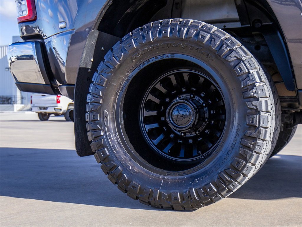 Used 2024 RAM 3500 Tradesman w/ Chrome Appearance Group image 9