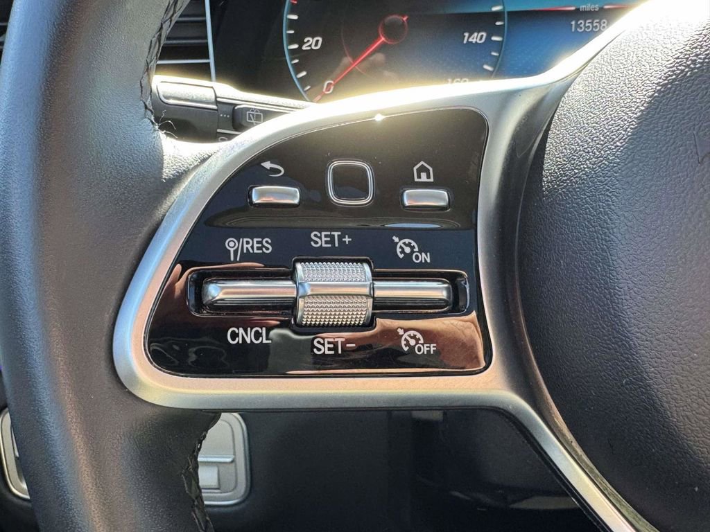Used 2022 Mercedes-Benz GLE 350 4MATIC image 24