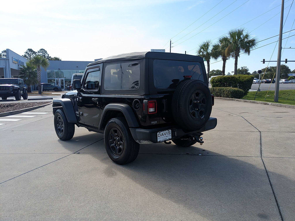 Certified 2020 Jeep Wrangler Sport AWD/4WD image 5