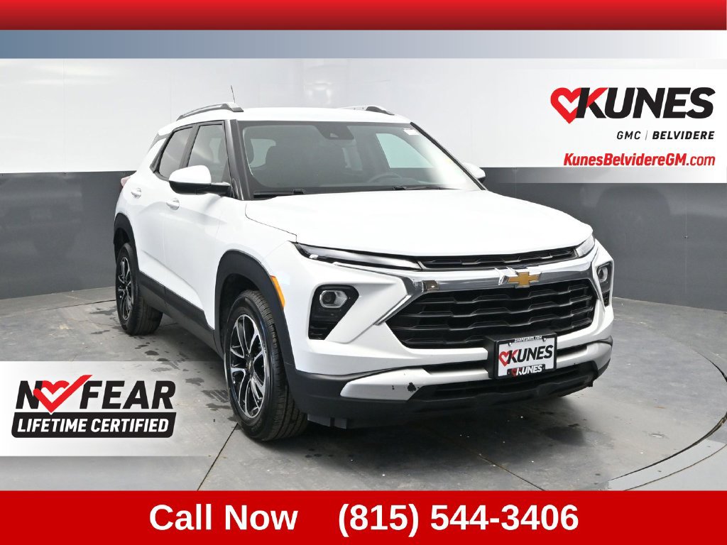Used 2025 Chevrolet TrailBlazer LT FWD image 1