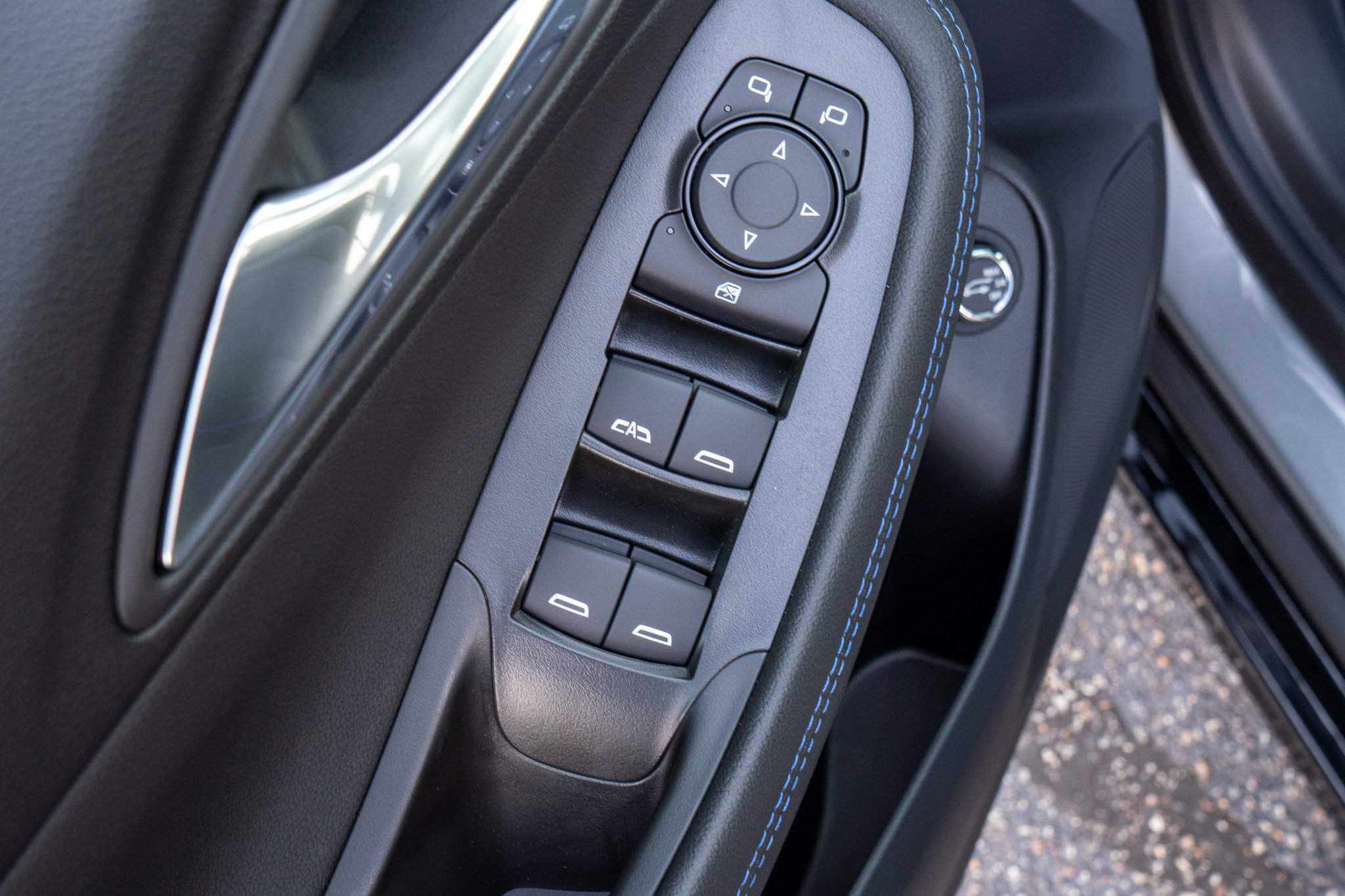 New 2026 Buick Encore GX Sport Touring w/ Comfort Package FWD image 13