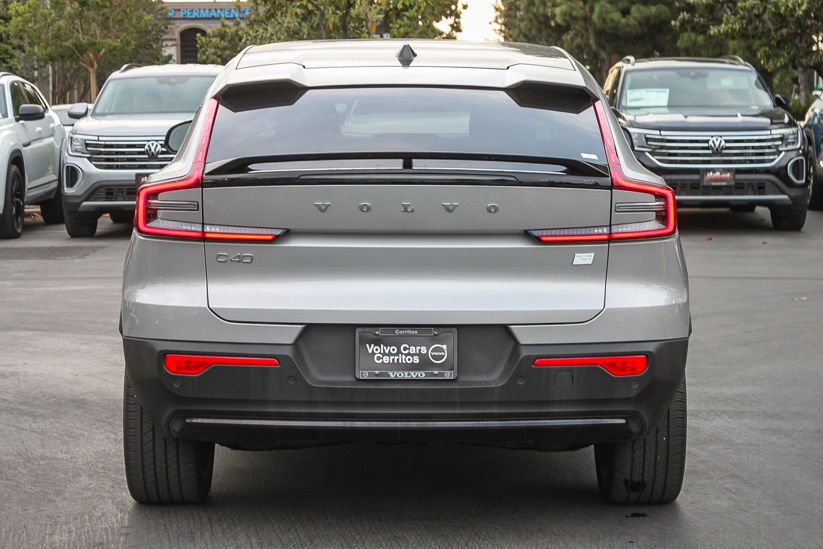 Used 2023 Volvo C40 P8 Recharge Plus AWD/4WD image 7