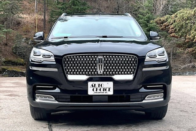 Used 2022 Lincoln Aviator Reserve w/ Equipment Group 201A image 2