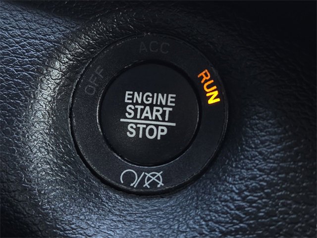 Used 2022 Jeep Cherokee Limited image 22