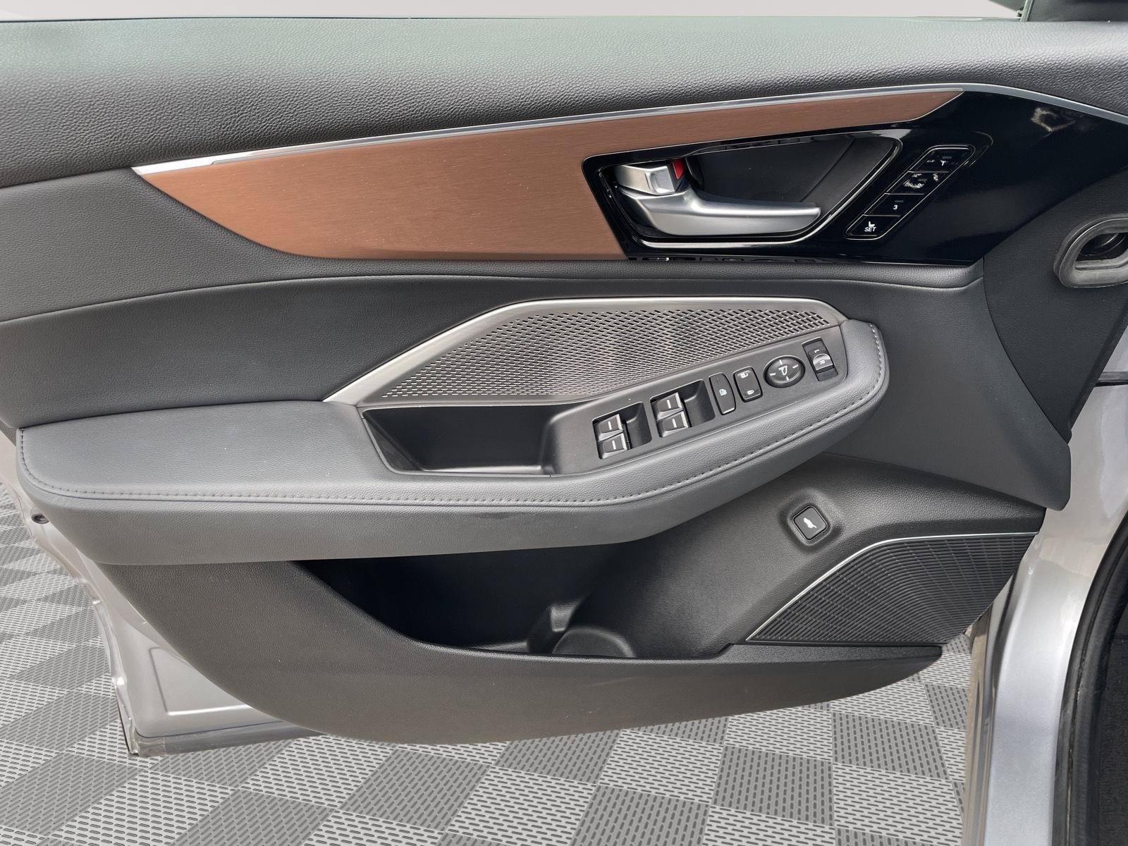 Used 2022 Acura MDX SH-AWD image 7