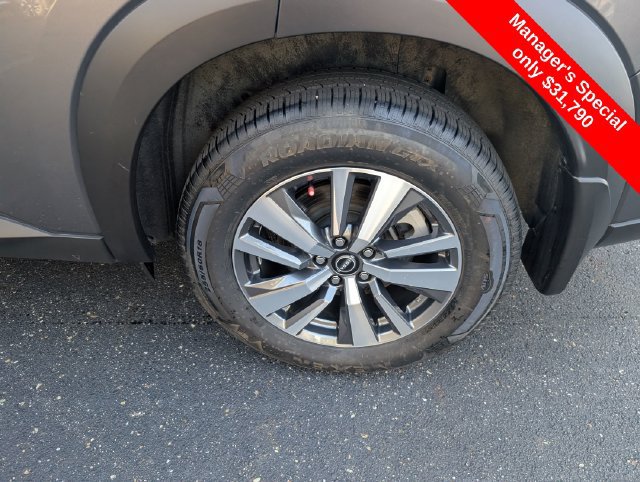 Used 2024 Nissan Pathfinder SL AWD/4WD image 23